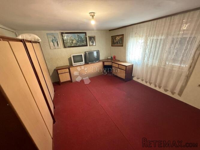 Kuća za adaptaciju s velikim zemljištem - 3