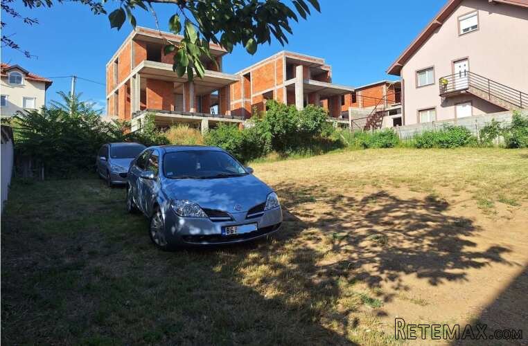 Plac Visnjicka Banja ul.Milana Karamate - 3
