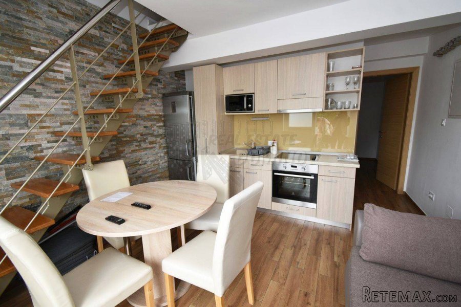 Lijepi apartman sa pogledom na more i bazenom! - 4