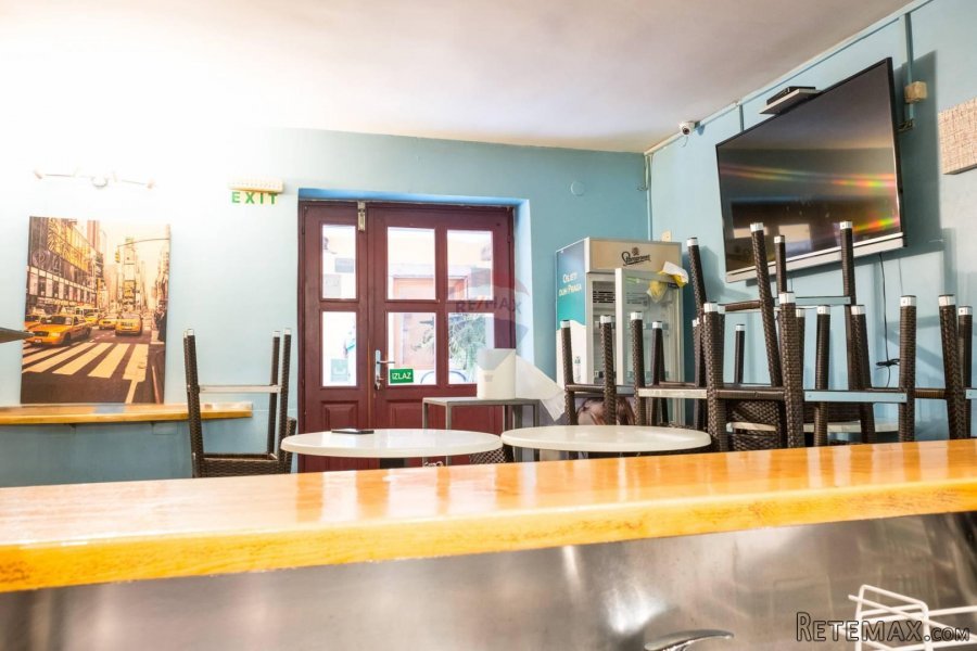 Rovinj,centar,kuća sa poslovnim prostorom-caffe bar-96m2 - 5