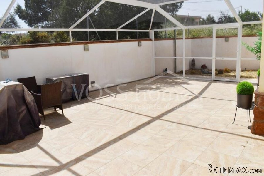 NEW & EXCLUSIVE LISTING FOR VOSS HOMES - A beautifully.. - 9