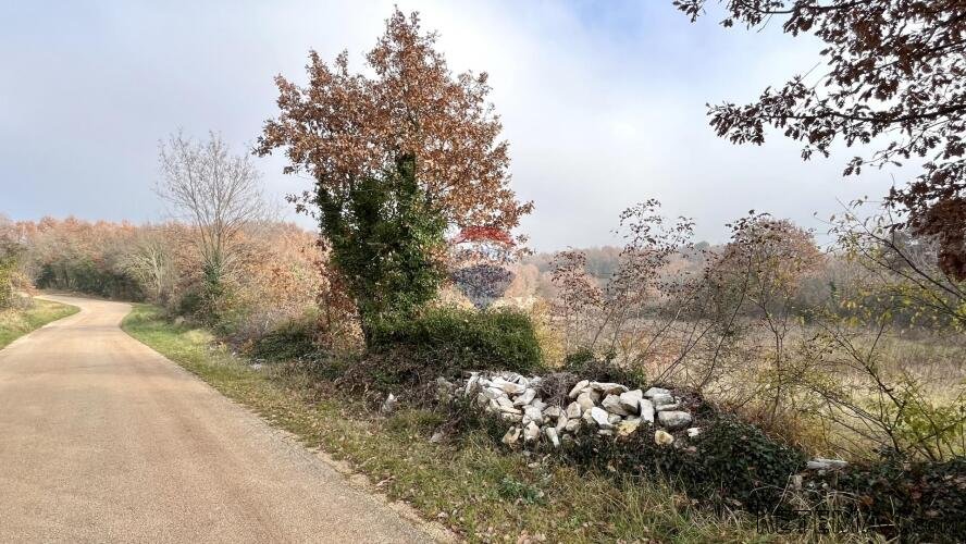 Istra, Kringa , okolica - građevinsko zemljište u manjem sel
