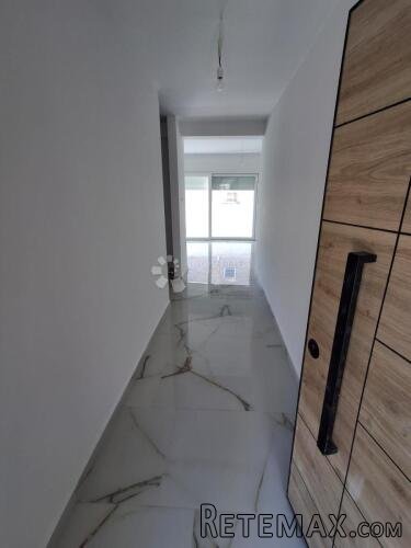 Odličan apartman u novogradnji u Palitu - 2