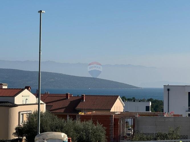 OTOK KRK-GRAD KRK,građevinska parcela na prodaju - 3