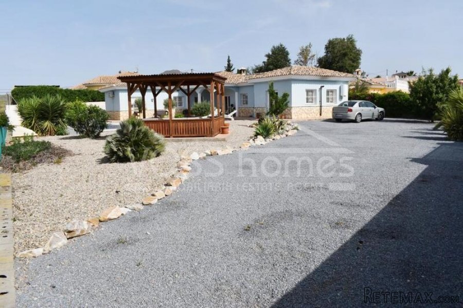 NEW & EXCLUSIVE LISTING FOR VOSS HOMES - A larger than.. - 4