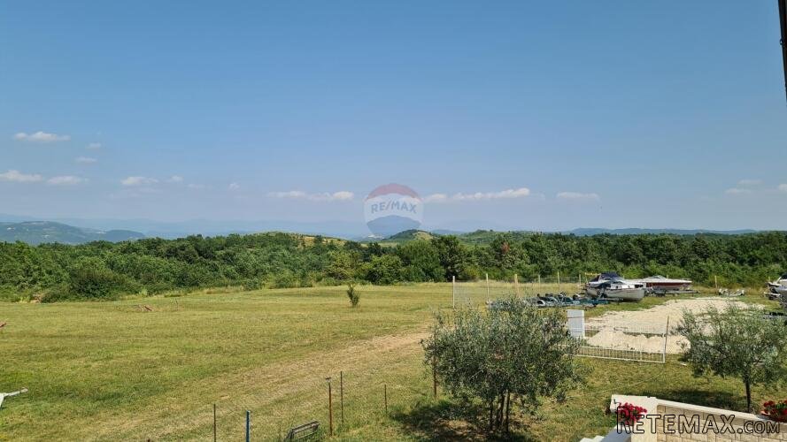 Vižinada: Građevinsko zemljište vrlo otvorenog pogleda