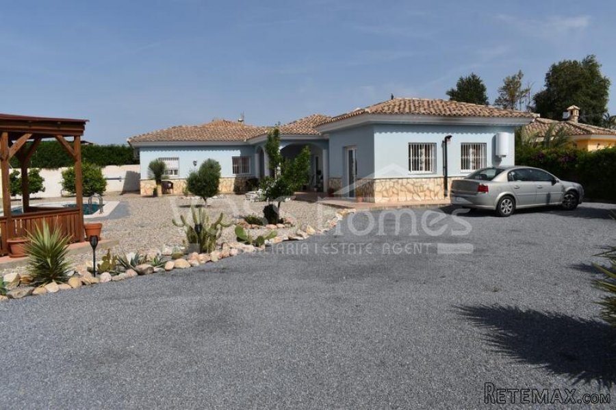 NEW & EXCLUSIVE LISTING FOR VOSS HOMES - A larger than.. - 6