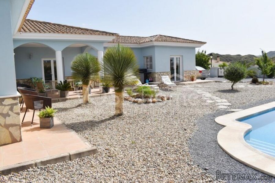 NEW & EXCLUSIVE LISTING FOR VOSS HOMES - A larger than.. - 9