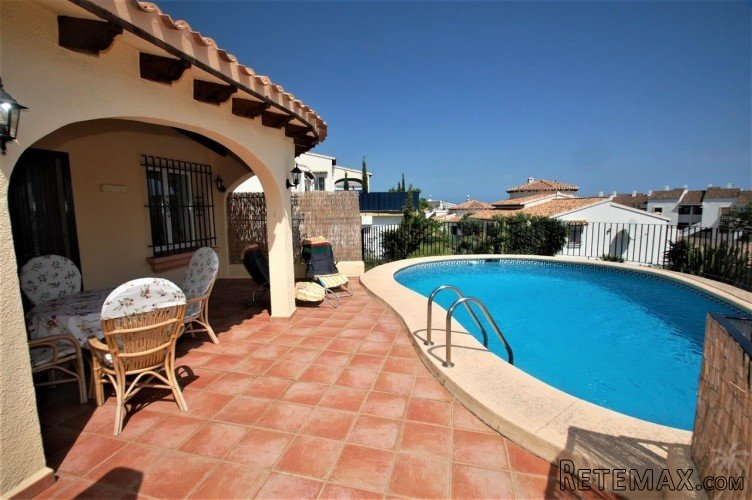 Lovely villa in Monte Pego, built in 2005 and distributed.. - 2