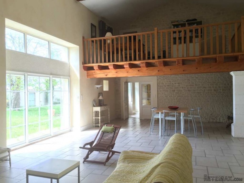 Country Manor with Swimming Pool - 2
