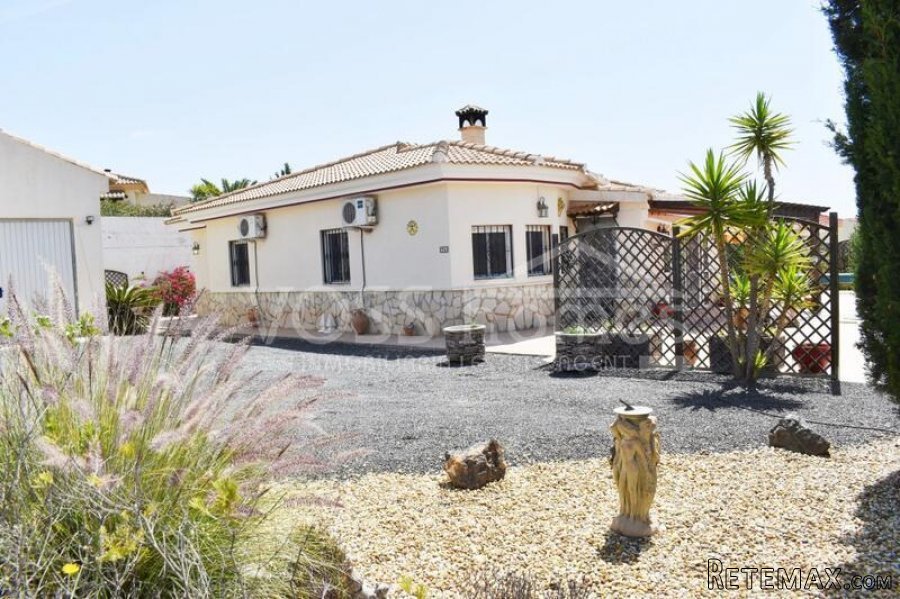 NEW & EXCLUSIVE TO VOSS HOMES - An impressive 3 bed, 2 bath.. - 6