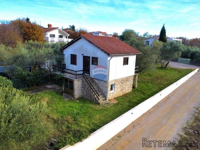 Krk, Linardići - samostojeća kuća sa projektom za rekonstruk