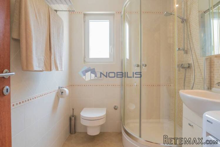 Krk, Malinska, potpuno uređen apartman 37 m2 + parking.. - 11