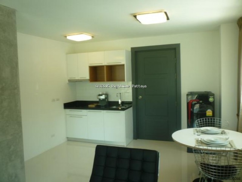 1 Bedroom Condo for sale in Pratumnak -.. - 2