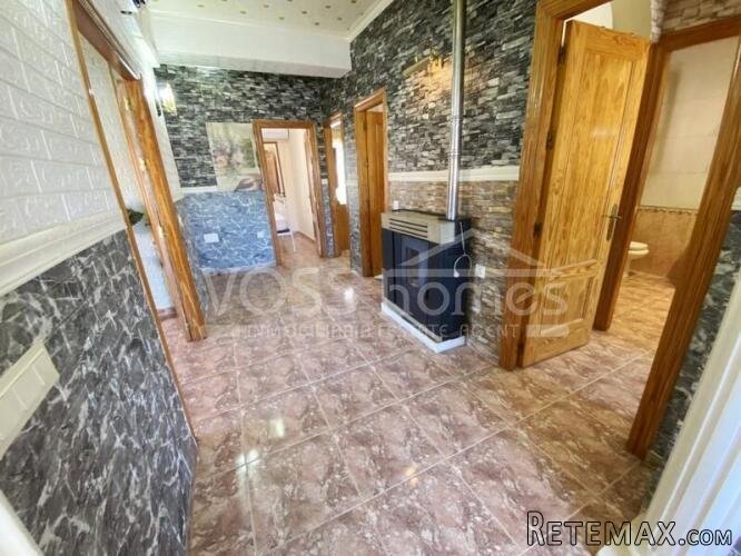 EXCLUSIVE TO VOSS HOMES - A very homely, light & airy.. - 12