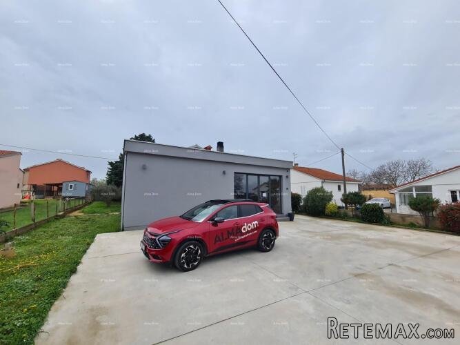 Pula Šišan. Kuća s poslovnim prostorom!