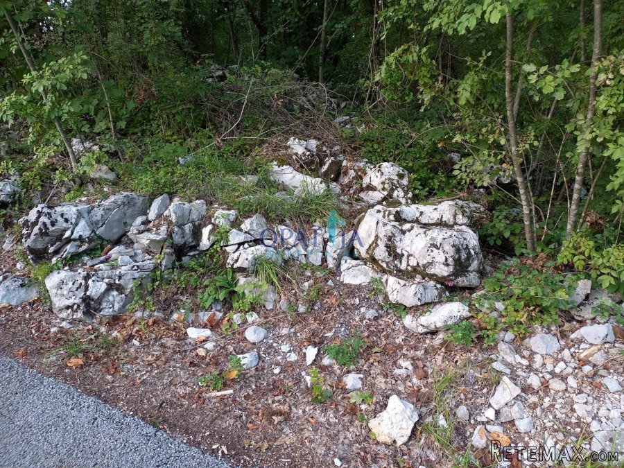 Matulji, Jurdani, građevinsko zemljište 1063 m2