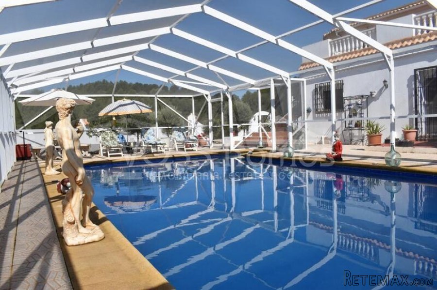 NEW & EXCLUSIVE LISTING TO VOSS HOMES - A truly stunning.. - 3