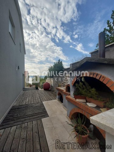 Novi Vinodolski, samostojeća kuća s 4 app, 50m od mora - 3