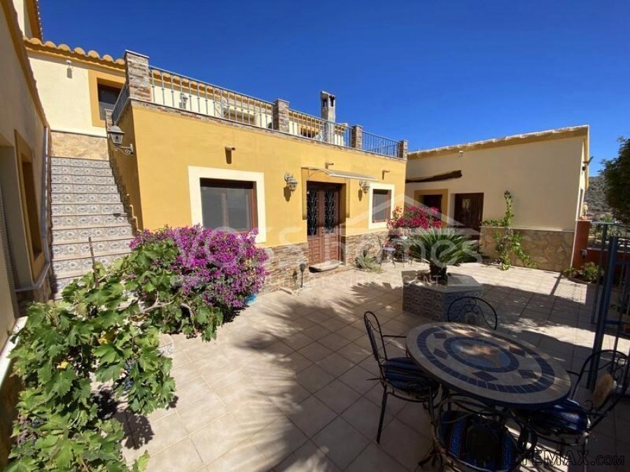 RESERVED/SALE AGREED 2023 & EXCLUSIVE TO VOSS HOMES - A.. - 13