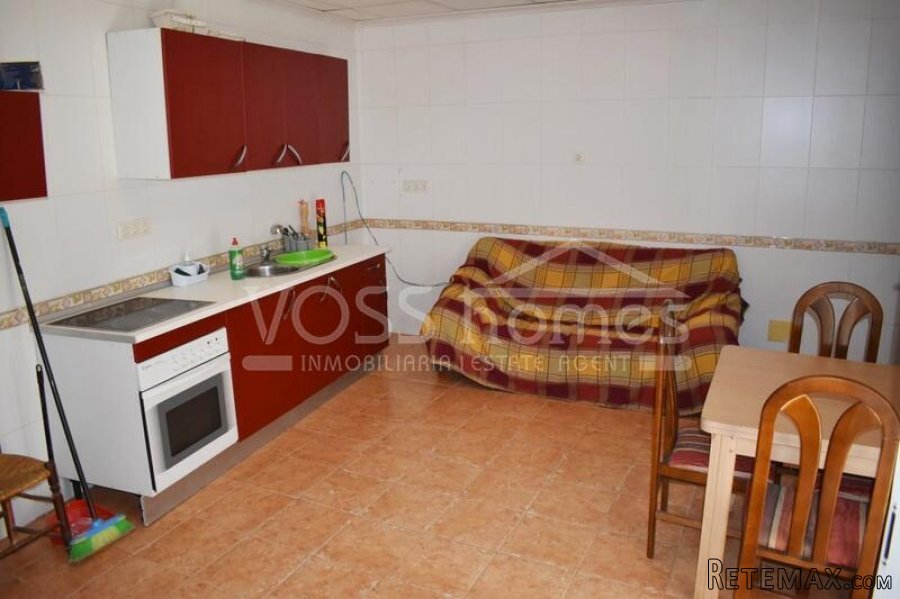A spacious, 1 storey, 2 bedroom, 1 bath renovated village.. - 14