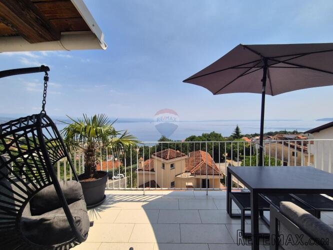 OPATIJA,IČIĆI- penthouse s pogledom na more