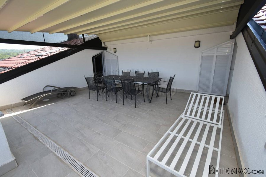 Apartman s panoramskim pogledom na more! Malinska - 6
