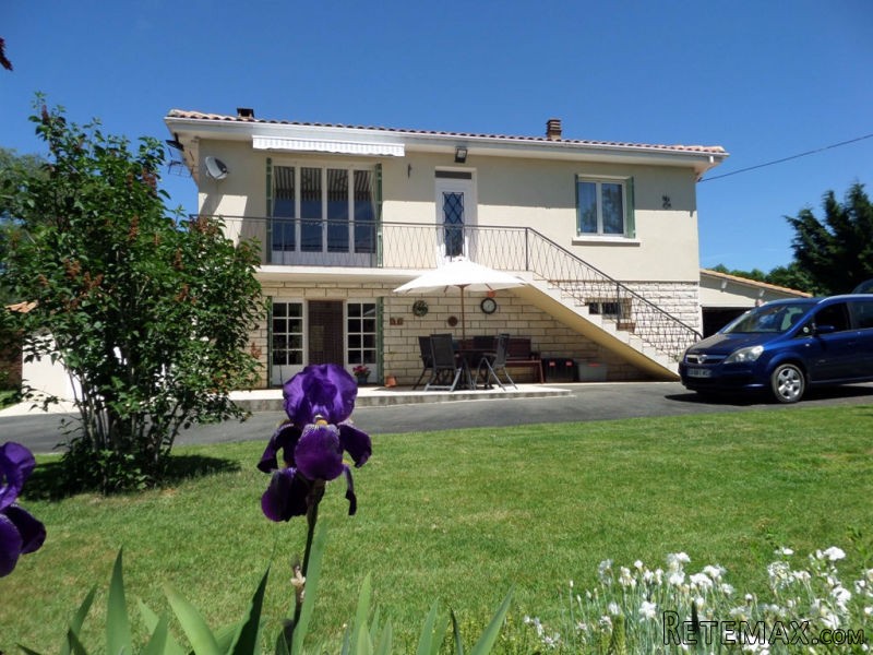 Large 3 Bedroom Family Home OR 2..