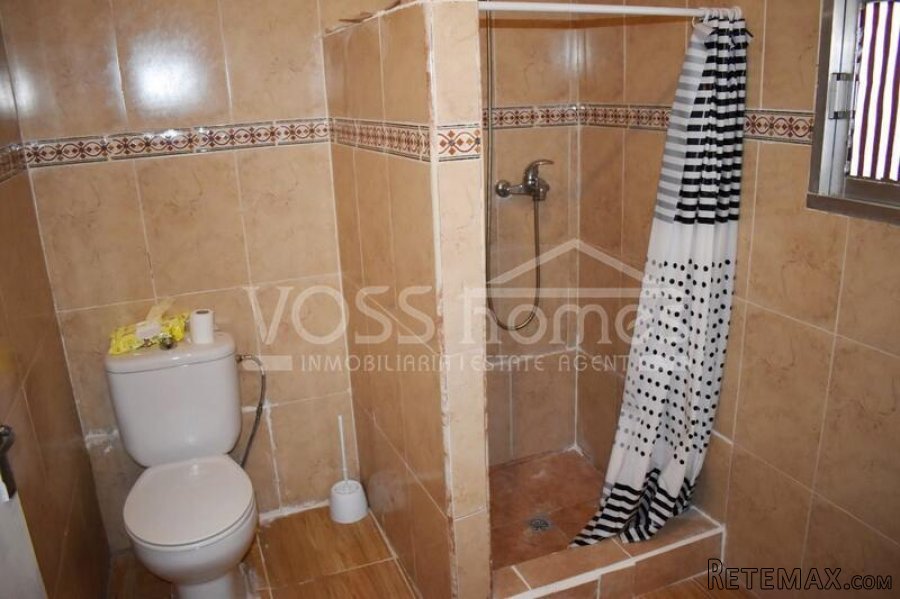 A spacious, 1 storey, 2 bedroom, 1 bath renovated village.. - 19