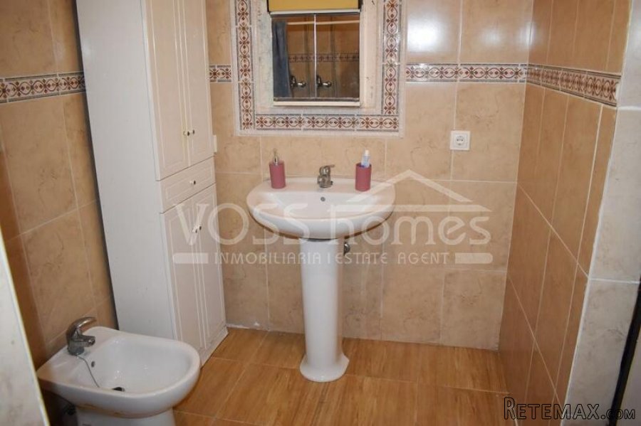 A spacious, 1 storey, 2 bedroom, 1 bath renovated village.. - 20