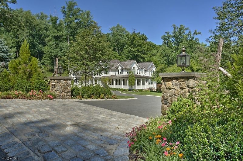 5 bedroom Detached House For Sale: 240.. - 2