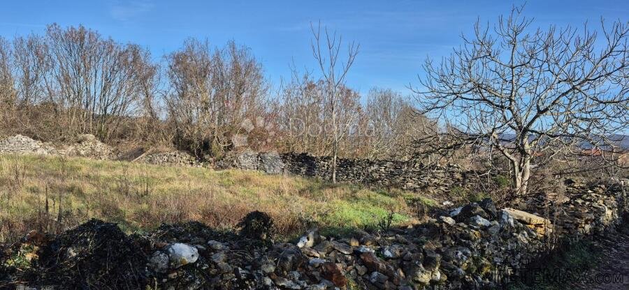 Građevinsko zemljište sa Građevinskom dozvolom 3 km od mora - 3