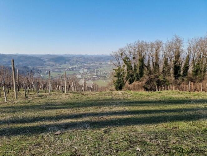 Poljoprivredno zemljište s pogledom na Sveti križ Začretje - 3