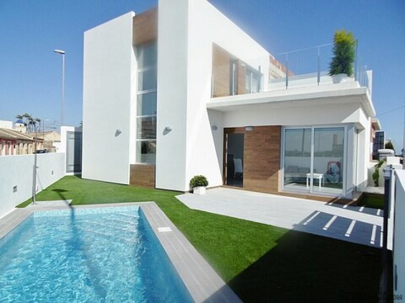 * BEAUTIFUL 3 BED VILLAS WITH PRIVATE..