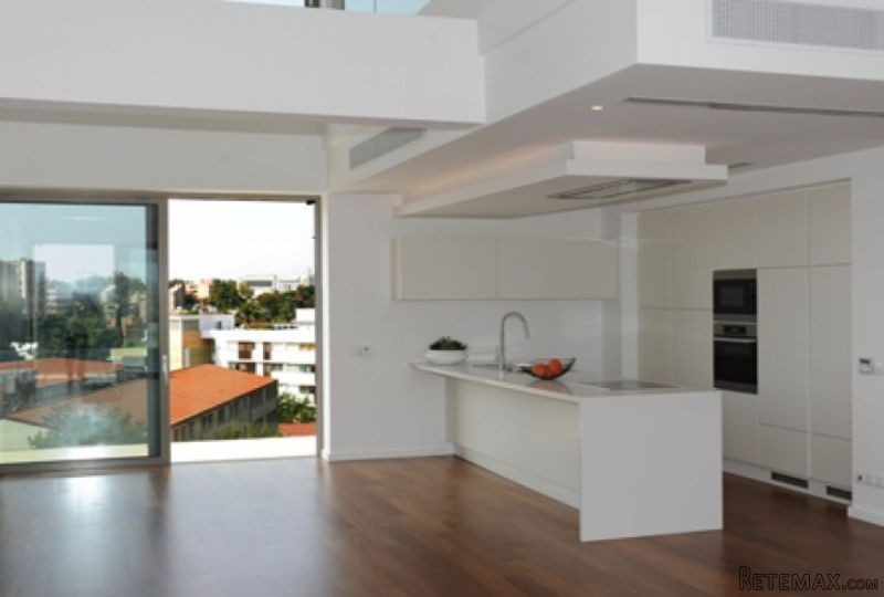 Luxury three bedroom Ground Floor..