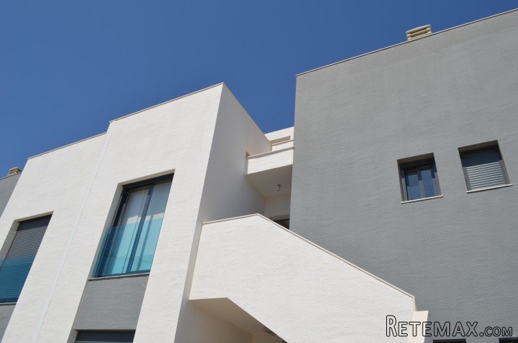 Are you a true lover of the sun? Then this beautiful modern.. - 8