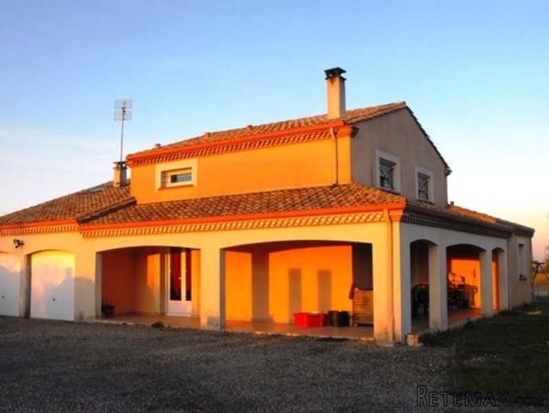 Recently Built Villa Situated Between 2..