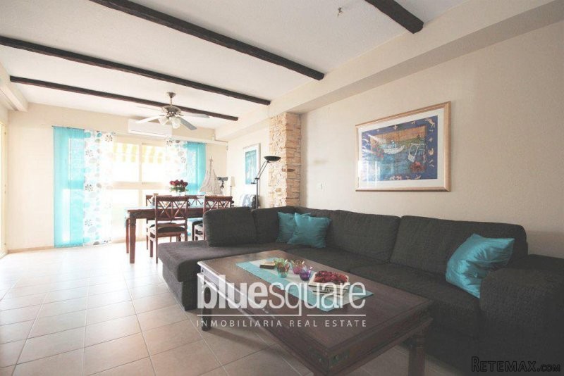 Front line 3 bedroom apartment with..