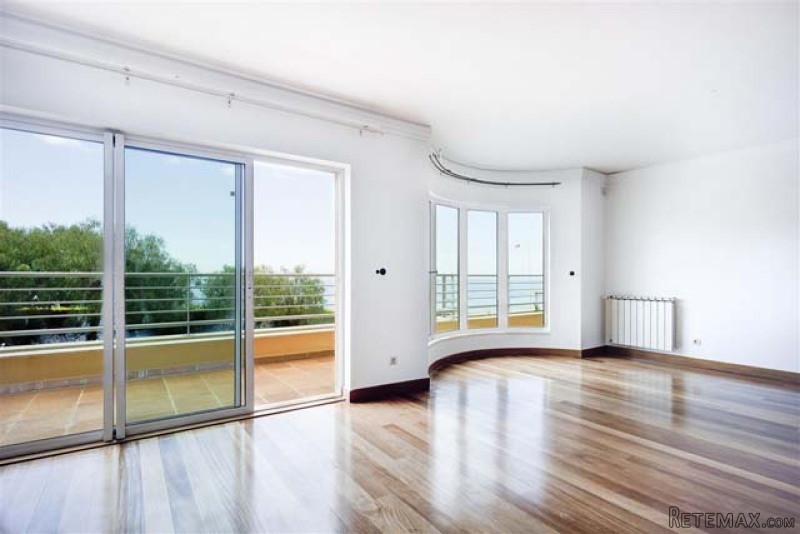3 bedroom Apartment For Sale: Oeiras