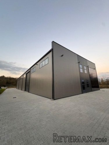 Hala poslovni prostor 650m2+470m2 - 2