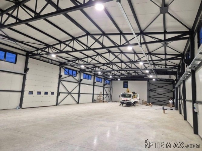 Hala poslovni prostor 650m2+470m2 - 3