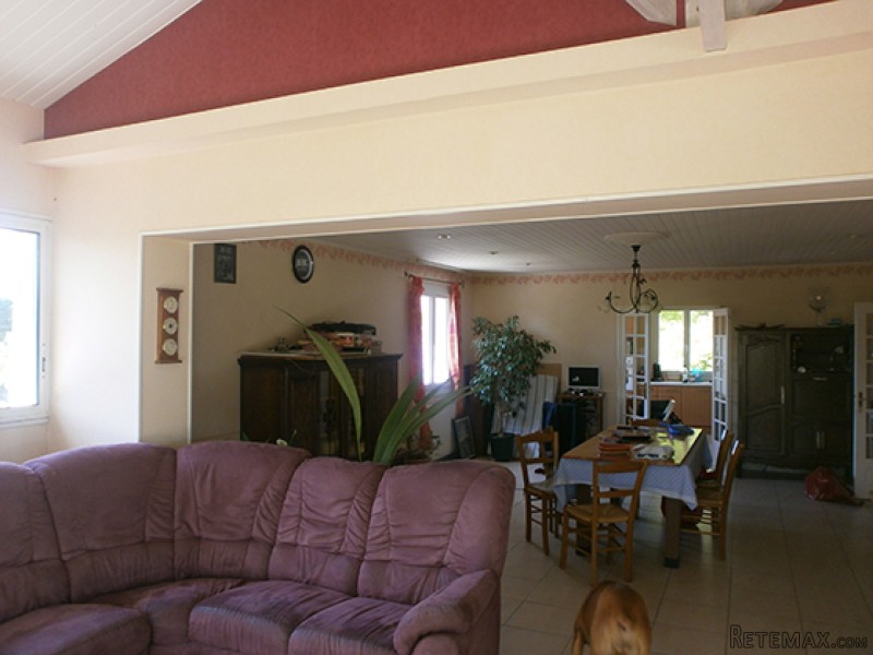 Beautiful Property With Guest House And.. - 2