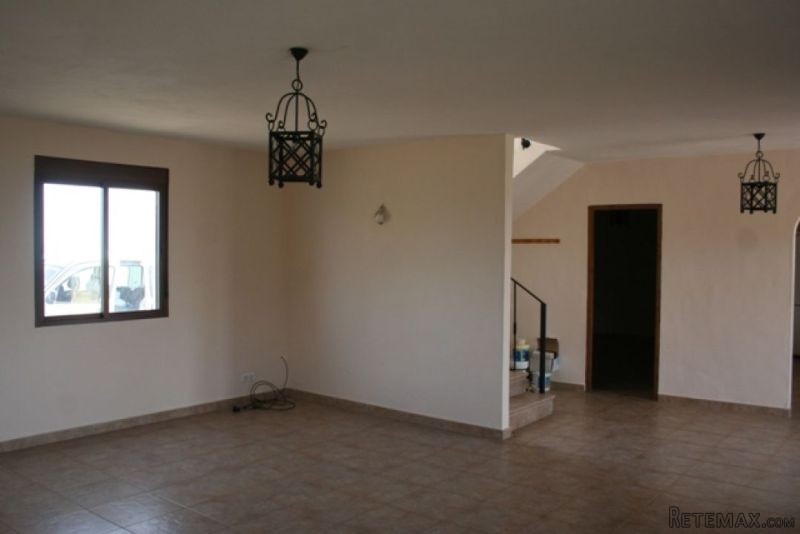 4 bedroom, 2 bathroom Villa, (build 140.. - 2