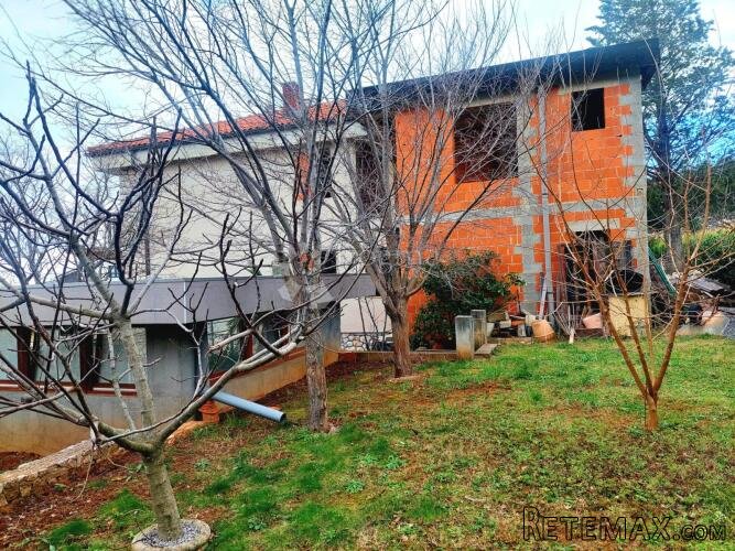 Dvije etaže, 120m2 , Dramalj , Kačjak. PRILIKA!