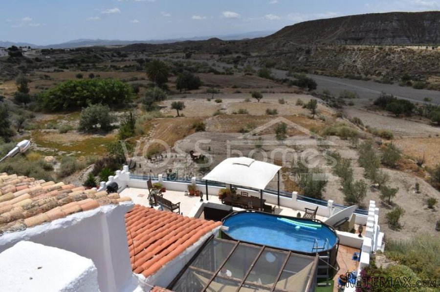 EXCLUSIVE TO VOSS HOMES - A stunning, beautifully.. - 10