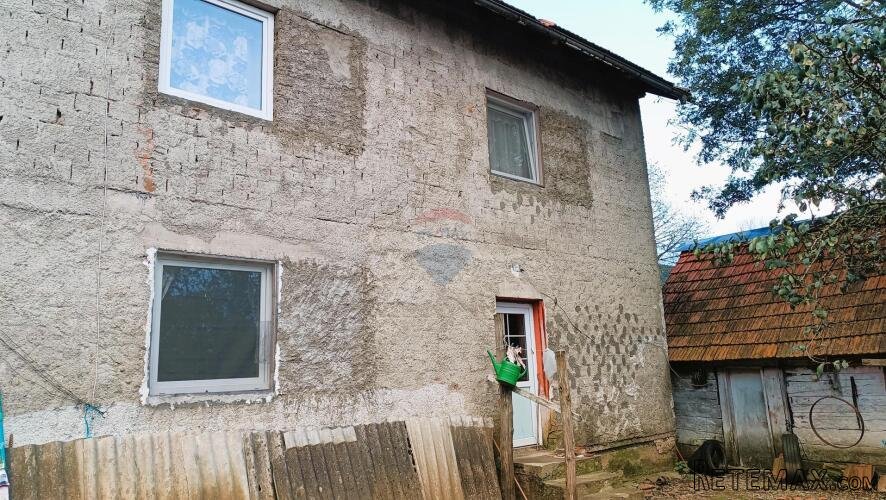 Plaški , Jezero - Kuća na osami s velikom okućnicom! - 3