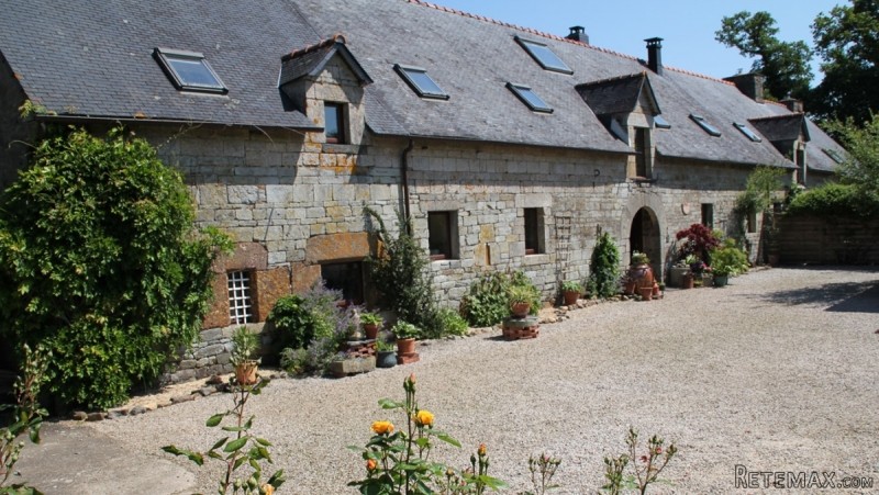 Longere Style House with Gites and Pool - 2