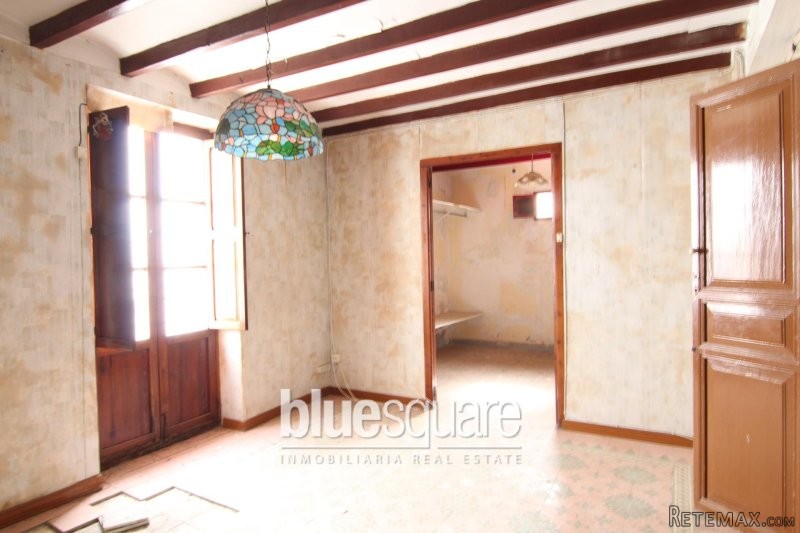 7 bedroom village house to refurbish - 2