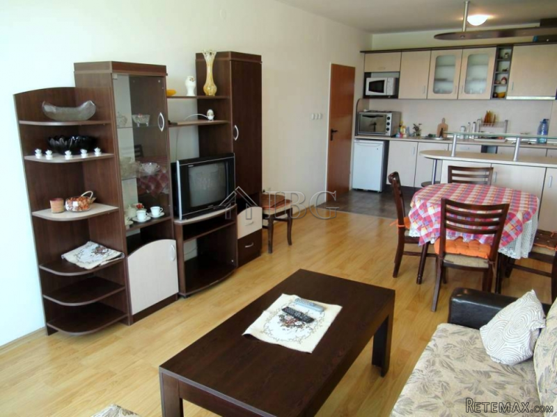 Furnished 1-bedroom apartment with SEA..