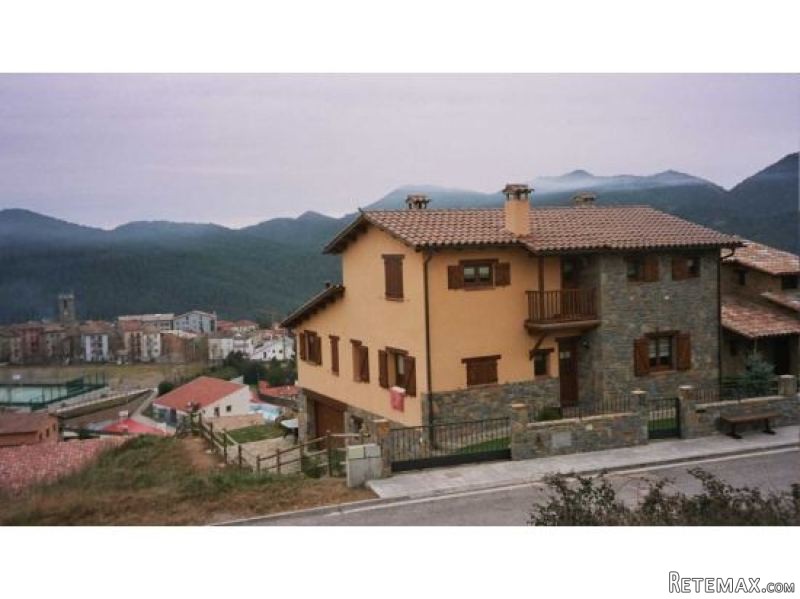 Incredible Mountain House With 4..
